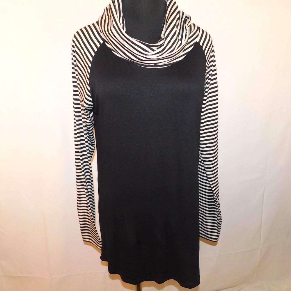 Love Story Cowl Neck Tunic Top Size Large